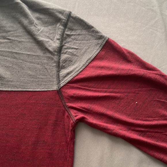 Men’s Small Long Sleeve T-Shirt - Picture 7 of 11